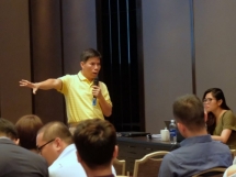 "Đây là lúc mua doanh nghiệp rẻ nhất"