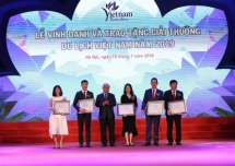 “Cơn mưa giải thưởng du lịch Việt Nam 2019” dành cho Tập đoàn Sun Group