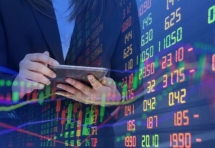 Cổ phiếu bluechips kéo chứng khoán đồng loạt ghi điểm
