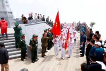 Thượng cờ trên đỉnh thiêng Fansipan – trải nghiệm cần phải thử một lần trong đời