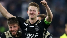 “Hàng hot” De Ligt bật cười trước lời đề nghị của MU