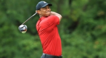 Điều gì làm nên kỹ thuật gạt bóng golf “đỉnh cao” của huyền thoại Tiger Woods?