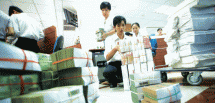 Nhiều ngân hàng gần hết hạn mức tăng trưởng tín dụng cả năm