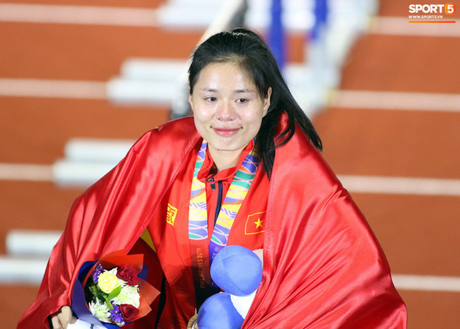 Top 10 khoảnh khắc ấn tượng nhất tại SEA Games 30 của Đo&amp;agrave;n thể thao Việt Nam - Ảnh 26.