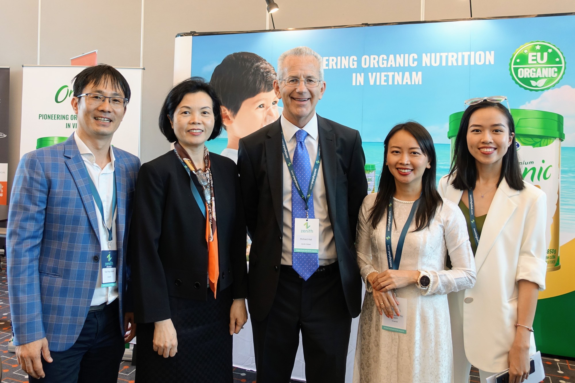 Vinamilk l&amp;agrave; c&amp;ocirc;ng ty sữa duy nhất ch&amp;acirc;u &amp;Aacute; tr&amp;igrave;nh b&amp;agrave;y về xu hướng Organic tại hội nghị sữa to&amp;agrave;n cầu - Ảnh 1.