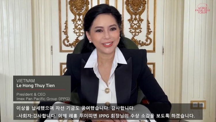 B&amp;agrave; L&amp;ecirc; Hồng Thủy Ti&amp;ecirc;n ph&amp;aacute;t biểu trực tuyến tại buổi lễ.