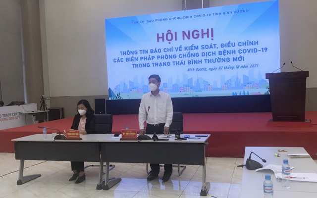 &amp;Ocirc;ng V&amp;otilde; Văn Minh, Ph&amp;oacute; B&amp;iacute; thư Tỉnh ủy, Chủ tịch UBND tỉnh B&amp;igrave;nh Dương ph&amp;aacute;t biểu: Hiện t&amp;igrave;nh h&amp;igrave;nh dịch tr&amp;ecirc;n địa b&amp;agrave;n tỉnh đ&amp;atilde; được kiểm so&amp;aacute;t, nới lỏng gi&amp;atilde;n c&amp;aacute;ch v&amp;agrave; từng bước phục hồi nền kinh tế - x&amp;atilde; hội