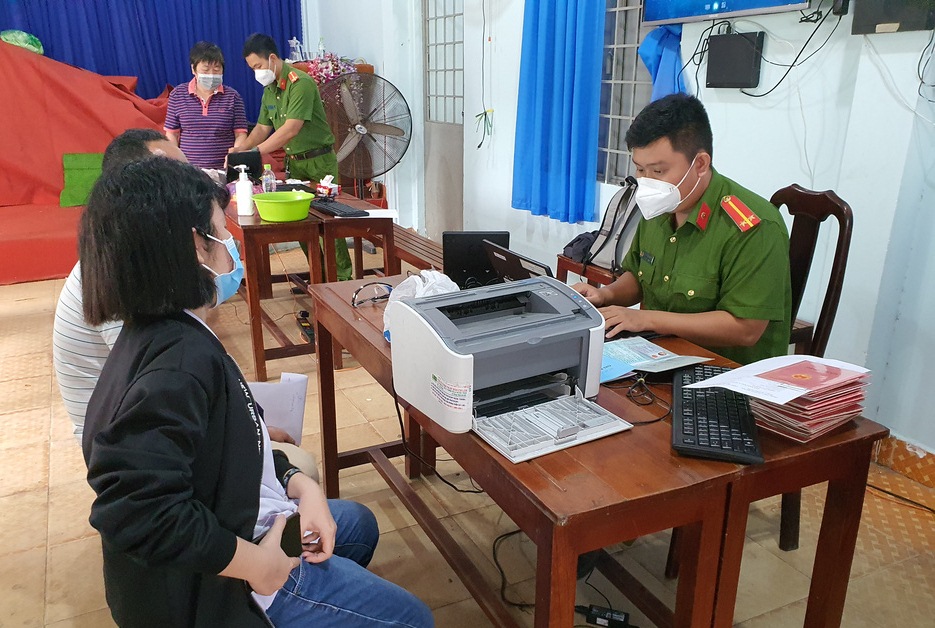 L&amp;agrave;m CCCD trở lại sau thời gian gi&amp;atilde;n c&amp;aacute;ch