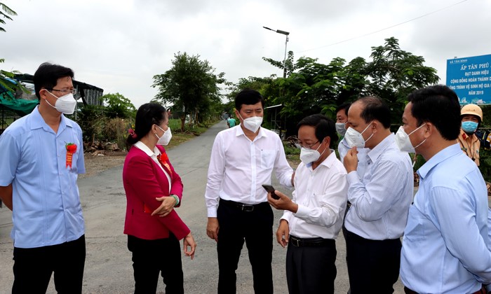 Dịp n&amp;agrave;y, l&amp;atilde;nh đạo tỉnh Đồng Th&amp;aacute;p c&amp;ugrave;ng l&amp;atilde;nh đạo huyện Thanh B&amp;igrave;nh, khảo s&amp;aacute;t một số tuyến đường, chợ tại C&amp;ugrave; lao T&amp;acirc;y Thanh B&amp;igrave;nh