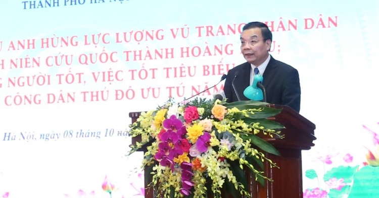 Chủ tịch UBND th&amp;agrave;nh phố H&amp;agrave; Nội Chu Ngọc Anh ph&amp;aacute;t biểu ph&amp;aacute;t động phong tr&amp;agrave;o thi đua.