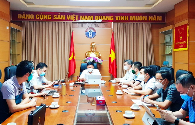 PGS. TS Trần Qu&amp;yacute; Tường - Cục trưởng Cục C&amp;ocirc;ng nghệ Th&amp;ocirc;ng tin &amp;ndash; Bộ Y tế chỉ đạo buổi l&amp;agrave;m việc