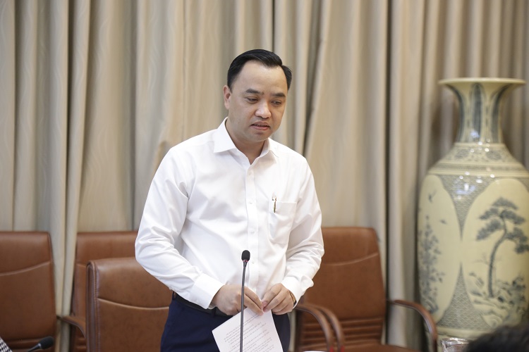 Ph&amp;oacute; Chủ tịch chuy&amp;ecirc;n tr&amp;aacute;ch Hội đồng quản l&amp;yacute; BHXH Việt Nam Nguyễn Văn Cường ph&amp;aacute;t biểu tại cuộc họp
