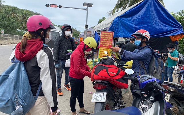 Bảo đảm điều kiện y tế cần thiết phục vụ tiếp nhận, c&amp;aacute;ch ly y tế c&amp;ocirc;ng d&amp;acirc;n về từ khu vực ph&amp;iacute;a Nam