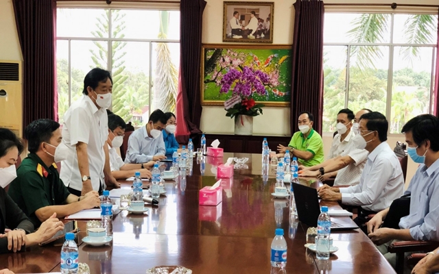&amp;Ocirc;ng Nguyễn Ho&amp;agrave;ng Thao, Ph&amp;oacute; B&amp;iacute; thư Thường trực Tỉnh ủy cho biết: Tỉnh sẽ ghi nhận tất cả c&amp;aacute;c &amp;yacute; kiến, kiến nghị, đề xuất của doanh nghiệp để tiếp tục x&amp;acirc;y dựng giải ph&amp;aacute;p th&amp;aacute;o gỡ tốt nhất, gi&amp;uacute;p doanh nghiệp y&amp;ecirc;n t&amp;acirc;m sản xuất, bảo đảm sản xuất an to&amp;agrave;n