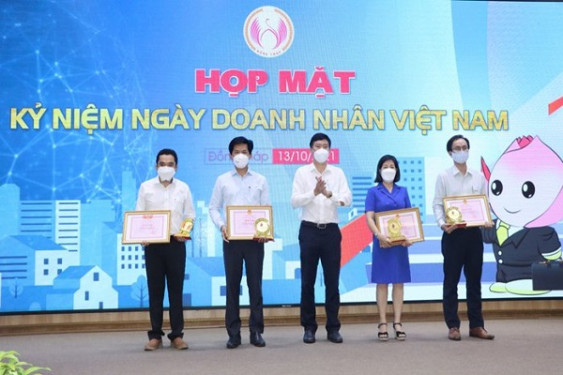 Chính quyền đồng hành - Doanh nhân "Đất Sen Hồng" quyết tâm vượt khó !