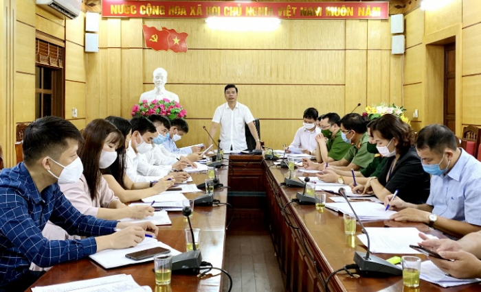 Chủ tịch UBND huyện L&amp;acirc;m Thao (Ph&amp;uacute; Thọ) ph&amp;aacute;t biểu tại hội nghị