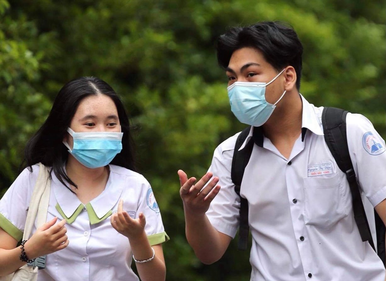 C&amp;aacute;c trường ở TPHCM đang  lập danh s&amp;aacute;ch chuẩn bị ti&amp;ecirc;m vắc xin ph&amp;ograve;ng Covid-19 cho học sinh