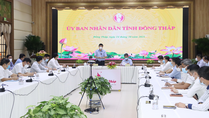 Chủ tịch Ủy ban nh&amp;acirc;n d&amp;acirc;n tỉnh Phạm Thiện Nghĩa khẳng định ng&amp;agrave;nh ng&amp;acirc;n h&amp;agrave;ng  giữ vai tr&amp;ograve; huyết mạch của nền kinh tế.