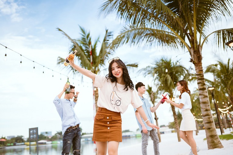 Những người trẻ hiện đại kh&amp;aacute;t khao tiếp x&amp;uacute;c nhiều nền văn ho&amp;aacute;, trang bị ngoại ngữ, kỹ năng l&amp;agrave;m việc quốc tế v&amp;agrave; lĩnh hội những n&amp;eacute;t ưu việt ở c&amp;aacute;c nước ph&amp;aacute;t triển.
