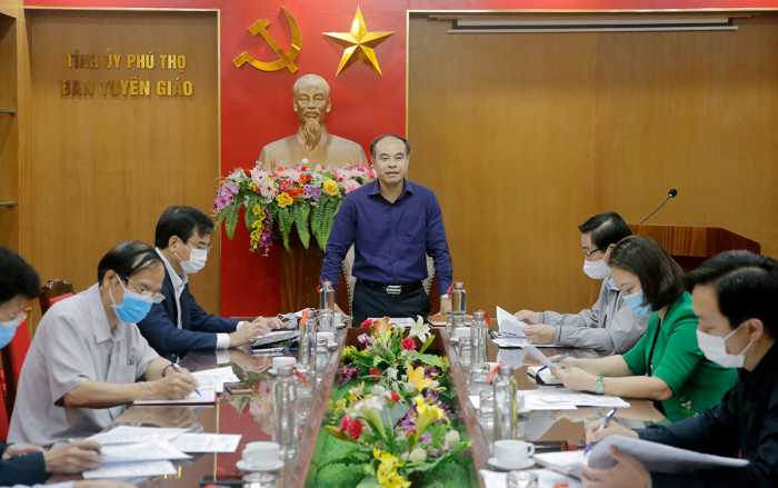 Trưởng Ban Tuy&amp;ecirc;n gi&amp;aacute;o Tỉnh ủy  Ph&amp;uacute; Thọ ph&amp;aacute;t biểu chỉ đạo tại hội nghị