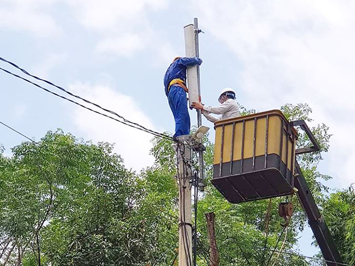 VNPT lắp đặt đường truyền c&amp;aacute;p quang tại khu Mỹ &amp;Aacute;, x&amp;atilde; Thu C&amp;uacute;c, huyện T&amp;acirc;n Sơn