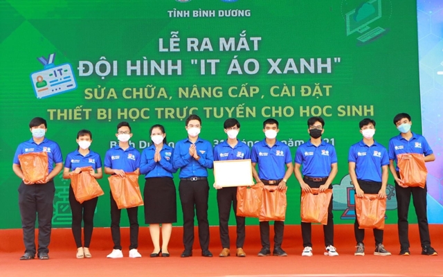 Nhằm cổ vũ người trẻ ph&amp;aacute;t huy t&amp;iacute;nh s&amp;aacute;ng tạo, nghi&amp;ecirc;n cứu t&amp;igrave;m ra c&amp;aacute;c s&amp;aacute;ng kiến cải tiến kỹ thuật c&amp;oacute; thể ứng dụng v&amp;agrave;o thực tế, g&amp;oacute;p phần x&amp;acirc;y dựng đ&amp;ocirc; thị th&amp;ocirc;ng minh trong thời gian tới