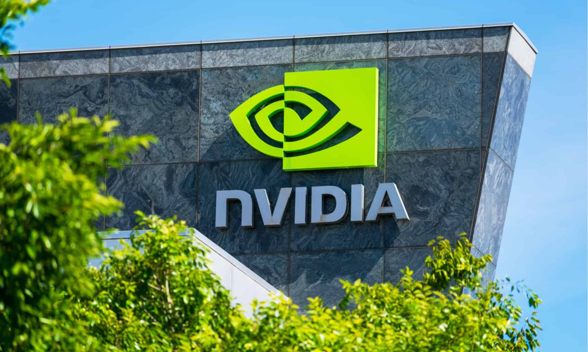 Nvidia Corp, nh&amp;agrave; sản xuất chip trung t&amp;acirc;m dữ liệu c&amp;oacute; gi&amp;aacute; trị nhất của Mỹ đ&amp;atilde; ch&amp;iacute;nh thức đ&amp;oacute;ng cửa hoạt động tại Nga