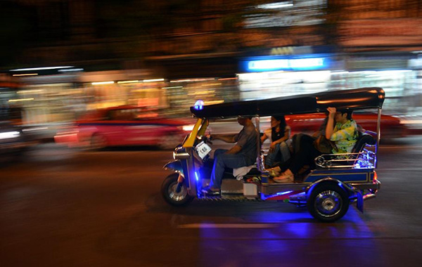 Xe Tuk Tuk được xem l&amp;agrave; biểu tượng của th&amp;agrave;nh phố du lịch Bangkok &amp;ndash; Th&amp;aacute;i Lan