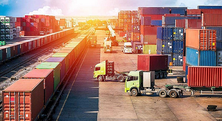 H&amp;igrave;nh th&amp;agrave;nh c&amp;aacute;c trung t&amp;acirc;m logistics lớn gắn với c&amp;aacute;c cảng biển, cảng h&amp;agrave;ng kh&amp;ocirc;ng, cửa khẩu quốc tế lớn.