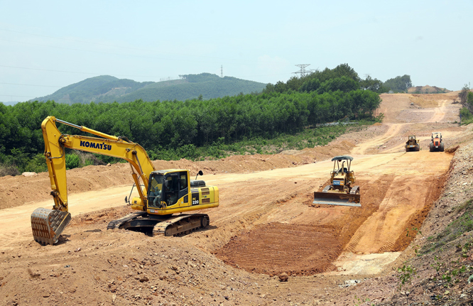 Dự &amp;aacute;n x&amp;acirc;y dựng đường bộ cao tốc Bắc - Nam ph&amp;iacute;a Đ&amp;ocirc;ng. Ảnh minh họa