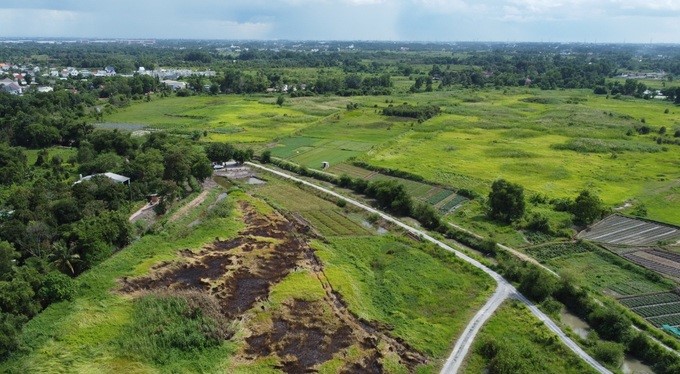 Dự &amp;aacute;n Khu nh&amp;agrave; ở Suối Giữa vẫn đang l&amp;agrave; b&amp;atilde;i đất trống nhưng đ&amp;atilde; được Cty &amp;Aacute; Ch&amp;acirc;u rao b&amp;aacute;n nhận dặt cọc v&amp;agrave; giữ chỗ