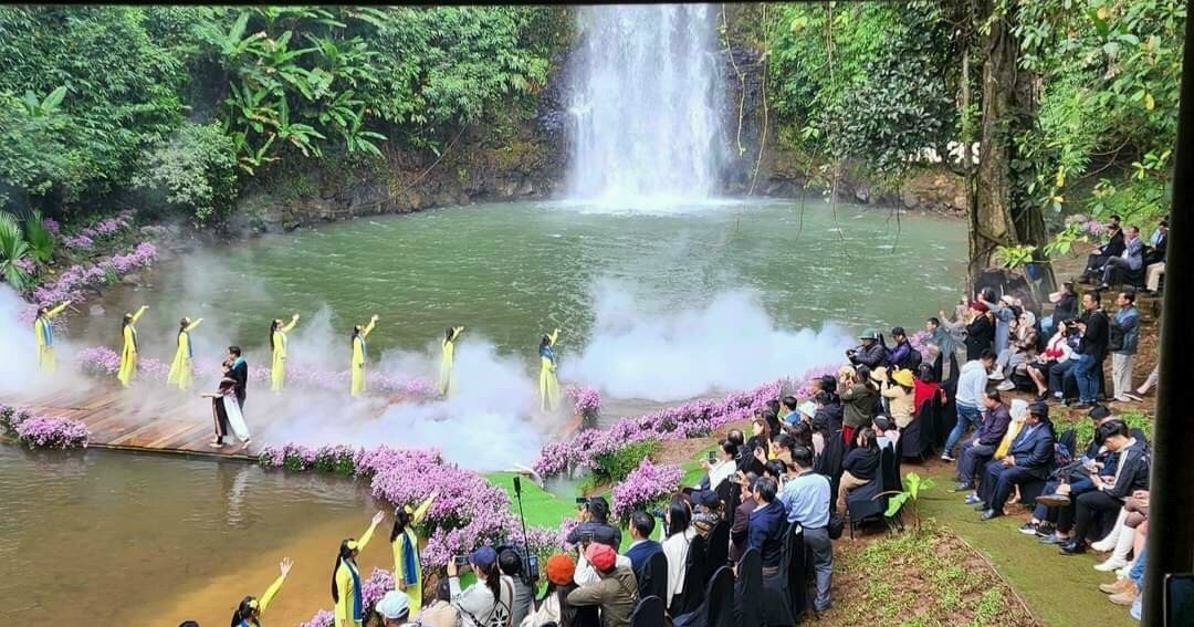 Đặc biệt, Chương tr&amp;igrave;nh sẽ g&amp;oacute;p phần giữ g&amp;igrave;n, t&amp;ocirc;n vinh v&amp;agrave; ph&amp;aacute;t huy c&amp;aacute;c gi&amp;aacute; trị bản sắc văn h&amp;oacute;a của đồng b&amp;agrave;o c&amp;aacute;c d&amp;acirc;n tộc thiểu số T&amp;acirc;y Nguy&amp;ecirc;n, trong đ&amp;oacute; c&amp;oacute; tỉnh Kon Tum v&amp;agrave; huyện Kon Pl&amp;ocirc;ng, g&amp;oacute;p phần quan trọng trong c&amp;ocirc;ng t&amp;aacute;c bảo tồn, ph&amp;aacute;t triển gi&amp;aacute; trị bản sắc văn h&amp;oacute;a d&amp;acirc;n tộc, qua đ&amp;oacute; nhằm quảng b&amp;aacute; du lịch của địa phương.