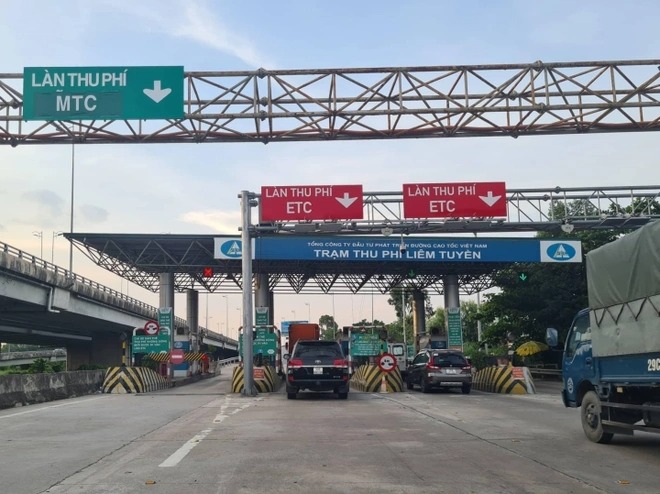 Điểm thu ph&amp;iacute; kh&amp;ocirc;ng dừng tại n&amp;uacute;t giao Li&amp;ecirc;m Tuyền thuộc tuyến cao tốc Ph&amp;aacute;p V&amp;acirc;n - Ninh B&amp;igrave;nh