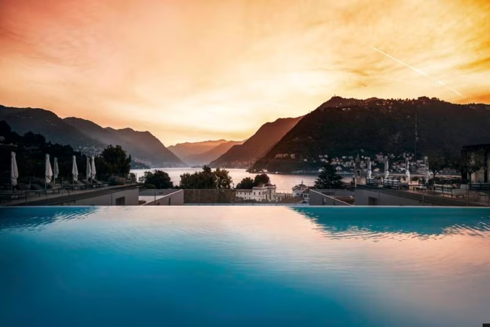 Tầm nh&amp;igrave;n ra hồ từ c&amp;aacute;c cơ sở spa tại Hilton Lake Como Spa.&amp;nbsp;Ảnh: Hilton