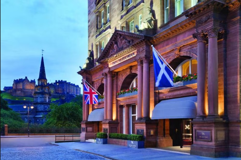 Ngoại thất của Waldorf Astoria Edinburgh - Caledonian ở thủ đ&amp;ocirc; Scotland.&amp;nbsp;Ảnh: Waldorf Astoria