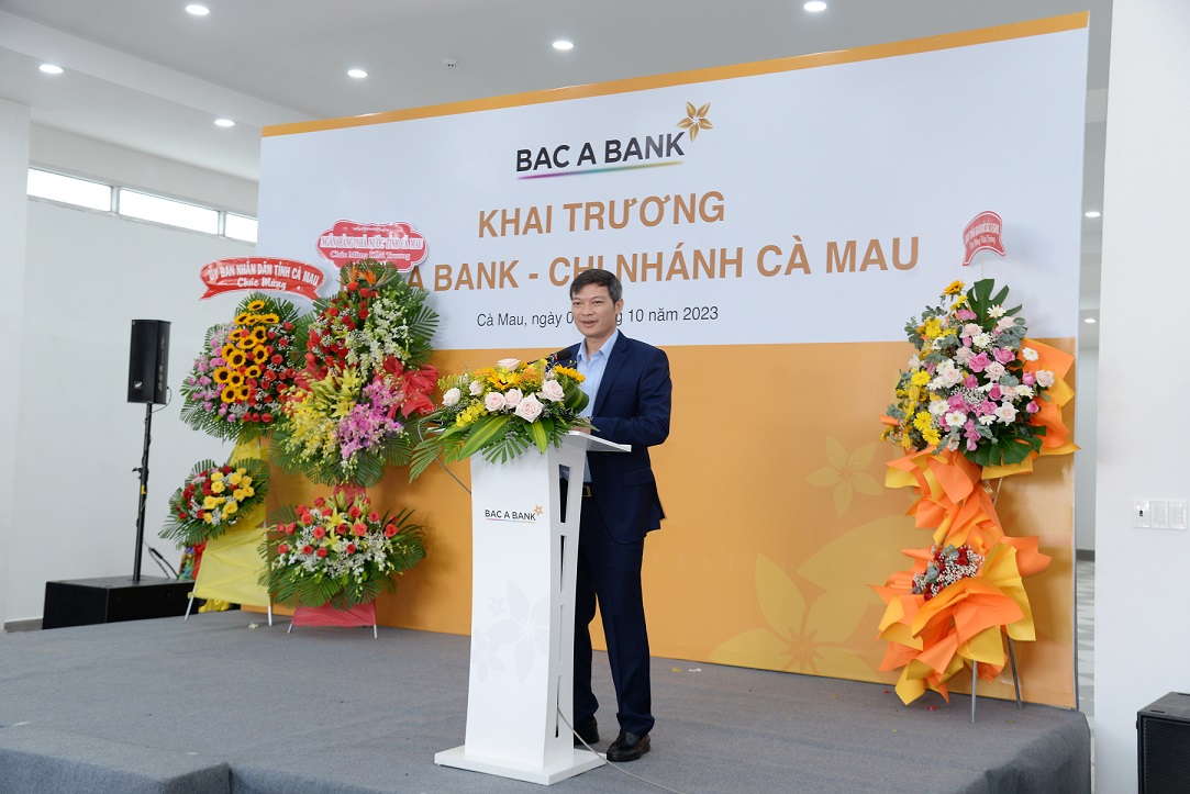 &amp;Ocirc;ng Nguyễn Việt Hanh, Ph&amp;oacute; Tổng Gi&amp;aacute;m đốc BAC A BANK ph&amp;aacute;t biểu khai mạc