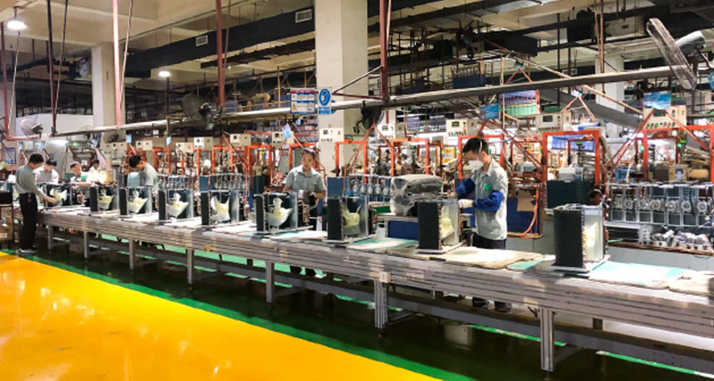 Việt Nam h&amp;uacute;t d&amp;ograve;ng vốn v&amp;agrave; chuyển hướng sản xuất từ c&amp;aacute;c quốc gia ASEAN