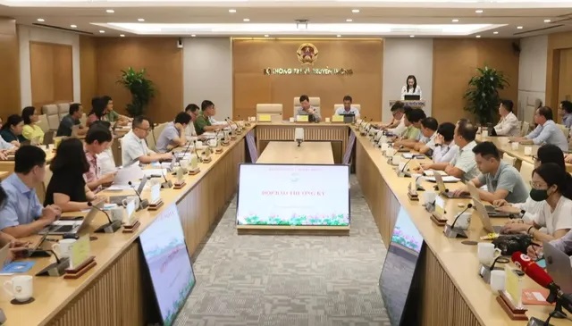 ọp b&amp;aacute;o thường kỳ th&amp;aacute;ng 10 của Bộ TT-TT