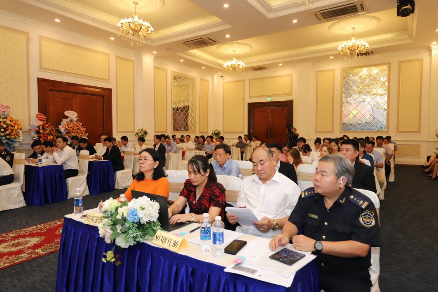 Tham dự đại hội c&amp;oacute; đại diện của Sở C&amp;ocirc;ng thương B&amp;igrave;nh Dương, Sở Nội vụ B&amp;igrave;nh Dương, Cục Hải quan B&amp;igrave;nh Dương)