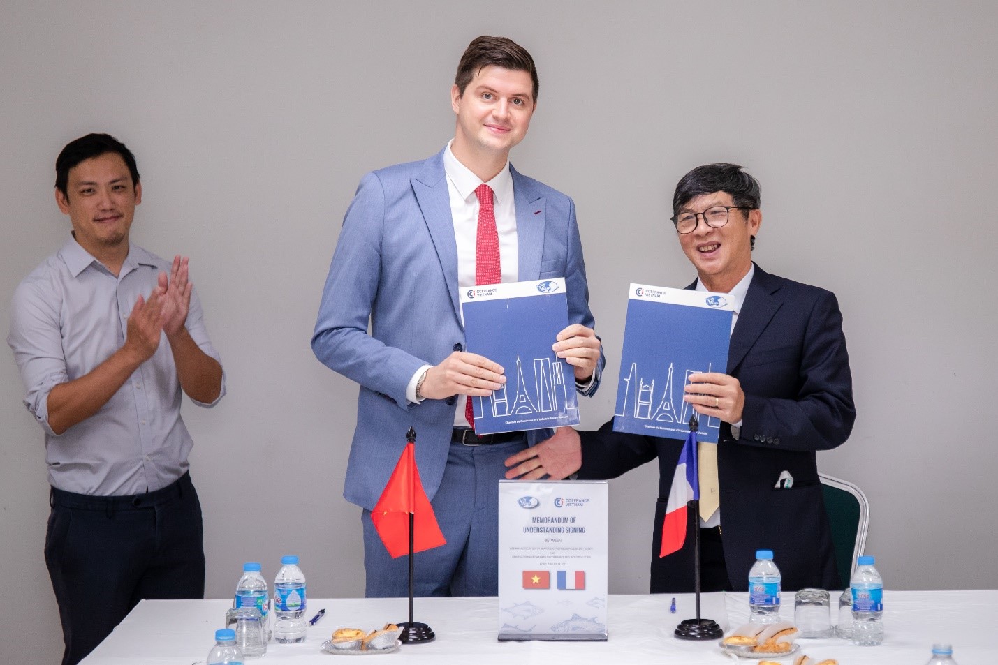 Hiệp hội Chế biến v&amp;agrave; Xuất khẩu Thủy sản Việt Nam (VASEP) đ&amp;atilde; k&amp;yacute; kết Bi&amp;ecirc;n bản ghi nhớ với Ph&amp;ograve;ng Thương mại v&amp;agrave; C&amp;ocirc;ng nghiệp Ph&amp;aacute;p tại Việt Nam (CCIFV)