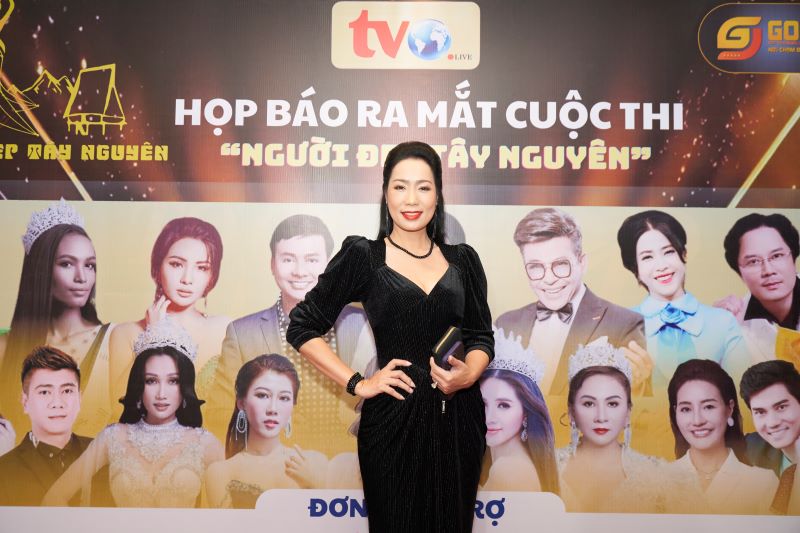 Nghệ sĩ ưu t&amp;uacute;, Ph&amp;oacute; Chủ tịch Hội S&amp;acirc;n khấu TP. Hồ Ch&amp;iacute; Minh, &amp;Aacute; hậu Trịnh Kim Chi - Trưởng Ban Gi&amp;aacute;m khảo cuộc thi