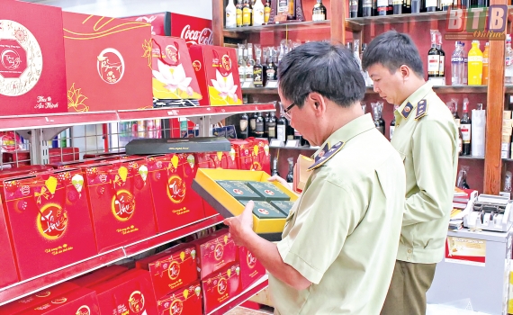 H&amp;agrave; Tĩnh xử phạt h&amp;agrave;nh ch&amp;iacute;nh 10 cơ sở vi phạm ATTP trong dịp Trung thu 2023