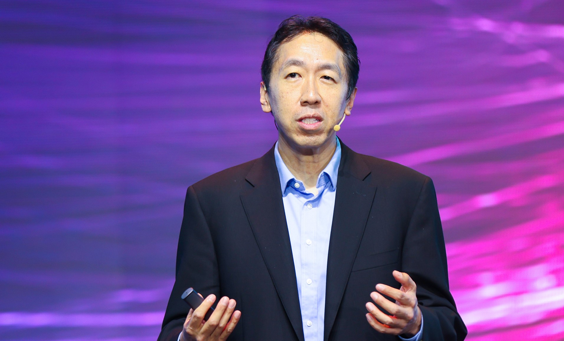 &amp;ocirc;ng Andrew Ng, nh&amp;agrave; khoa học nằm trong top 100 chuy&amp;ecirc;n gia AI to&amp;agrave;n cầu