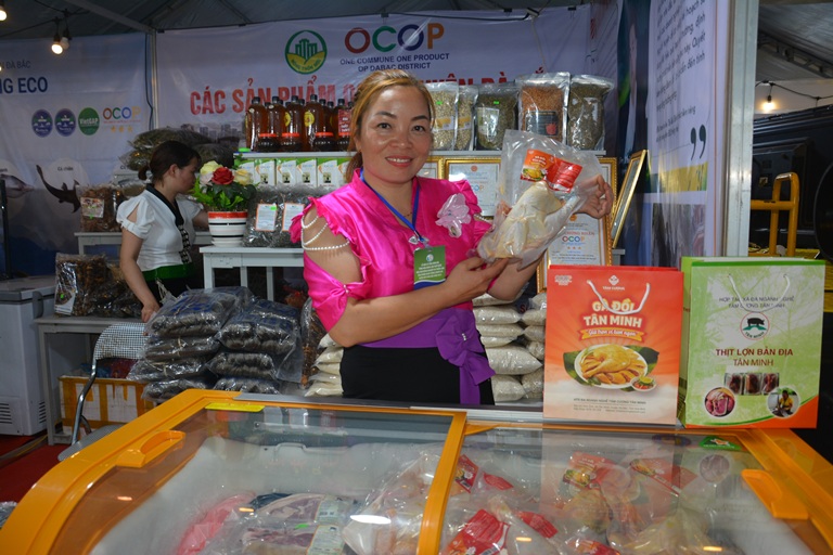 Ảnh minh họaSản phẩm OCOP 3 sao, g&amp;agrave; đồi htx T&amp;acirc;m Cương, Đ&amp;agrave; Bắc.
