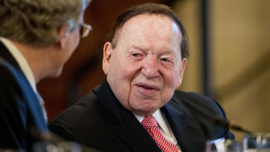Warren Buffett v&amp;agrave; c&amp;aacute;c tỷ ph&amp;uacute; đổ bao nhi&amp;ecirc;u tiền trong đợt bầu cử Tổng thống Mỹ? - 9