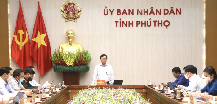 Chủ tịch UBND tỉnh Ph&amp;uacute; Thọ ph&amp;aacute;t biểu chỉ đạo tại hội nghị th&amp;aacute;o gỡ những kh&amp;oacute; khăn, vướng mắc của doanh nghiệp v&amp;agrave; người d&amp;acirc;n bị ảnh hưởng bởi dịch bệnh COVID-19 ng&amp;agrave;y 28/10/2021