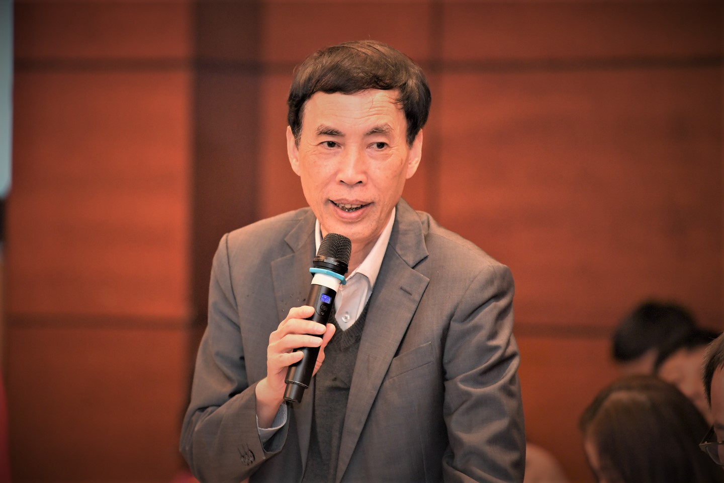 TS - chuy&amp;ecirc;n gia kinh tế V&amp;otilde; Tr&amp;iacute; Th&amp;agrave;nh