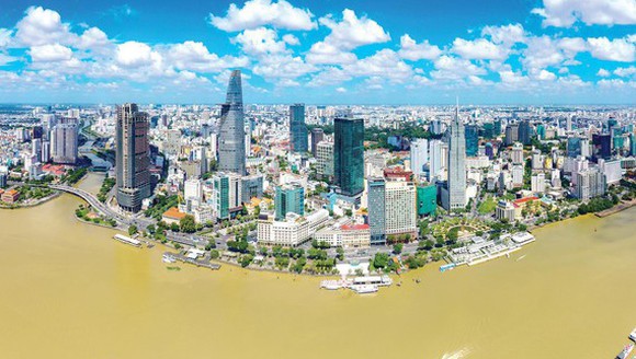 Để phục hồi kinh tế TP HCM sau dịch, cần phải c&amp;oacute; tiền v&amp;agrave; chiến lược r&amp;otilde; r&amp;agrave;ng