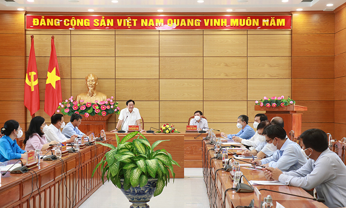 Ph&amp;oacute; B&amp;iacute; thư Thường trực Tỉnh uỷ B&amp;igrave;nh Dương Nguyễn Ho&amp;agrave;ng Thao cảm ơn Đồng Th&amp;aacute;p  đ&amp;atilde; hỗ trợ B&amp;igrave;nh Dương trong ph&amp;ograve;ng, chống dịch