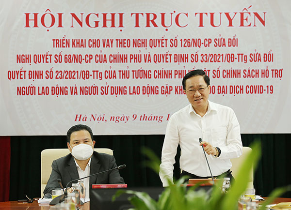 Tổng Gi&amp;aacute;m đốc Dương Quyết Thắng ph&amp;aacute;t biểu tại Hội nghị trực tuyến